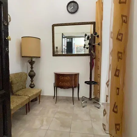 House In The Center-casa Nel Centro Della Citta Apartment